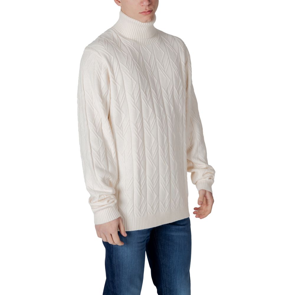 In My Hood Cream Polyester Turtleneck