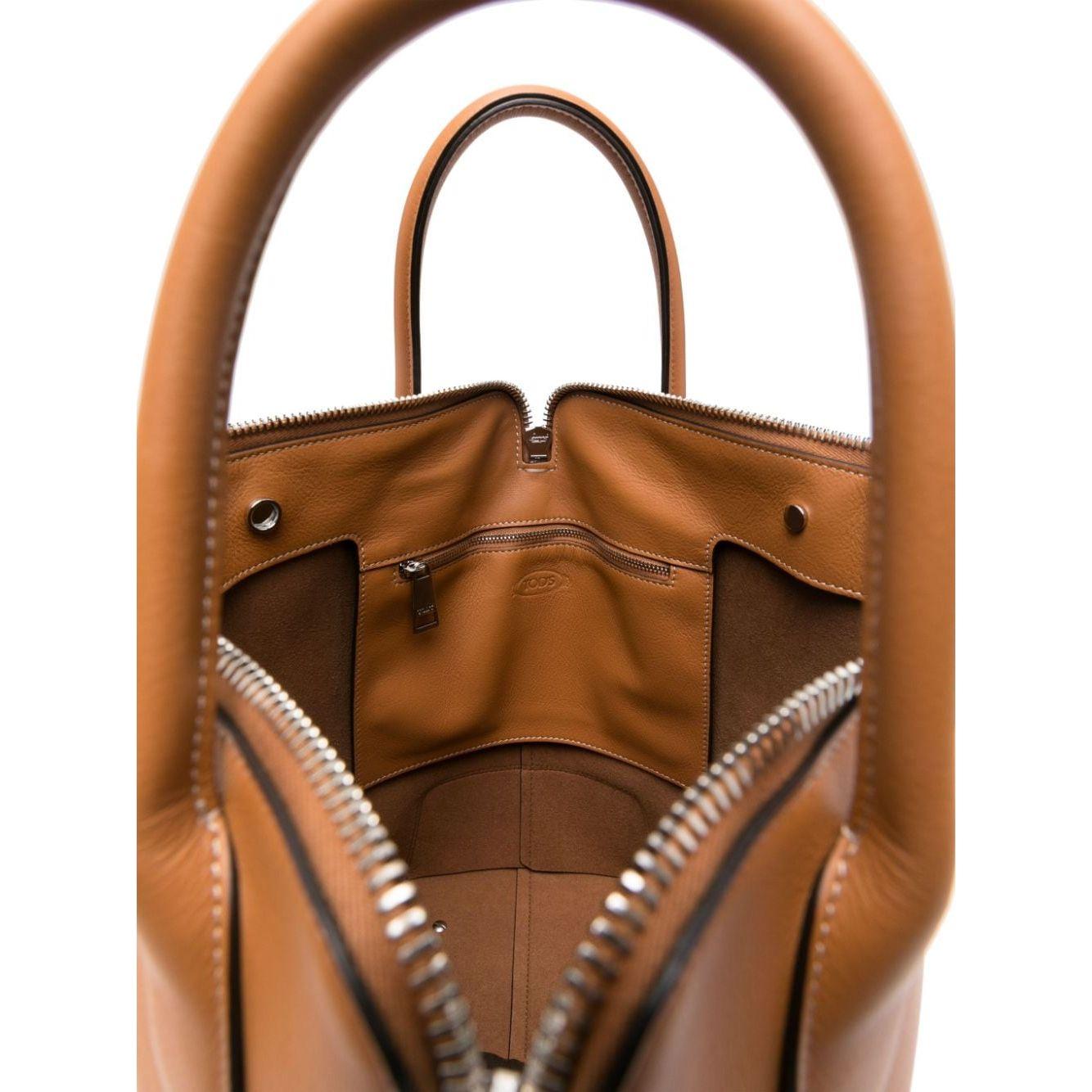 Tod's Bags.. Leather Brown General Tod'S