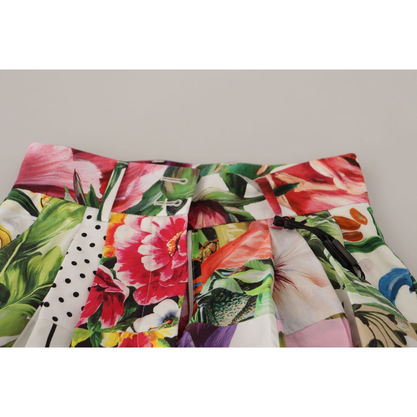 Dolce & Gabbana Multicolor Majolica Floral High-Waist Shorts Dolce & Gabbana