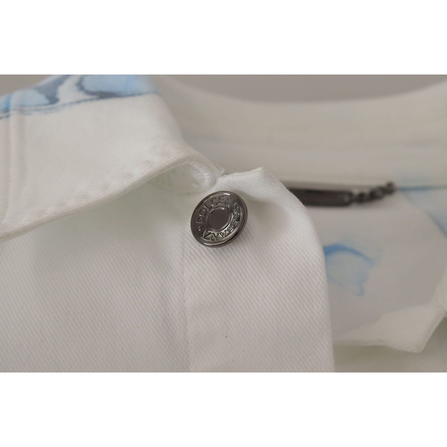 Dolce & Gabbana White Cotton Logo Embroidery Denim Jacket 1728,67345645728,Clothing,Denim Jackets - Jackets & Coats - Clothing,Dolce & Gabbana,IT48 | M,Jackets & Coats - Clothing,Jackets - Men - Clothing,Material: 98% Cotton 2% Elastane,Men,Men - Clothing