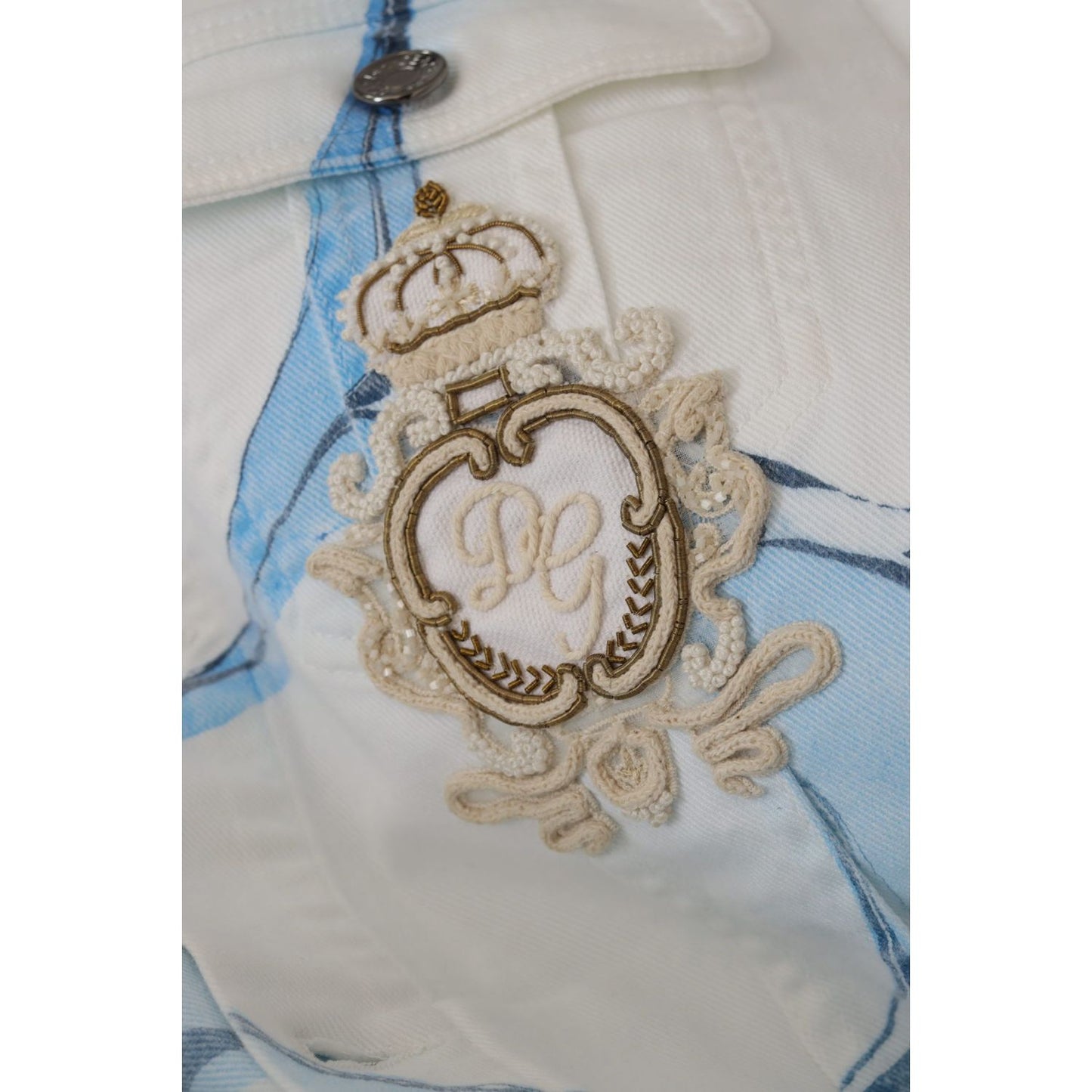 Dolce & Gabbana White Cotton Logo Embroidery Denim Jacket 1728,67345645728,Clothing,Denim Jackets - Jackets & Coats - Clothing,Dolce & Gabbana,IT48 | M,Jackets & Coats - Clothing,Jackets - Men - Clothing,Material: 98% Cotton 2% Elastane,Men,Men - Clothing