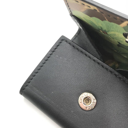 Gucci Compact Leather Wallet With Sleek Design